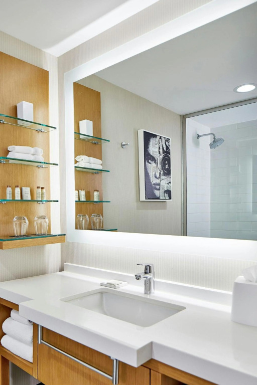 Renaissance Chicago Glenview Suites Hotel