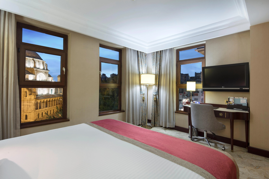 Crowne Plaza Istanbul - Old City by IHG