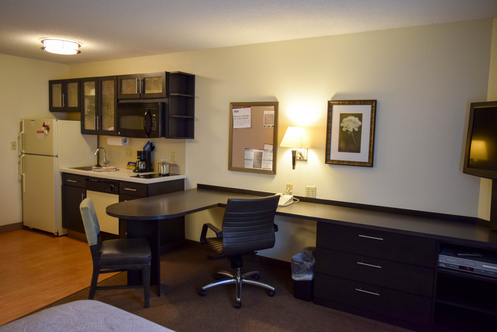 Candlewood Suites Wichita Airport by IHG