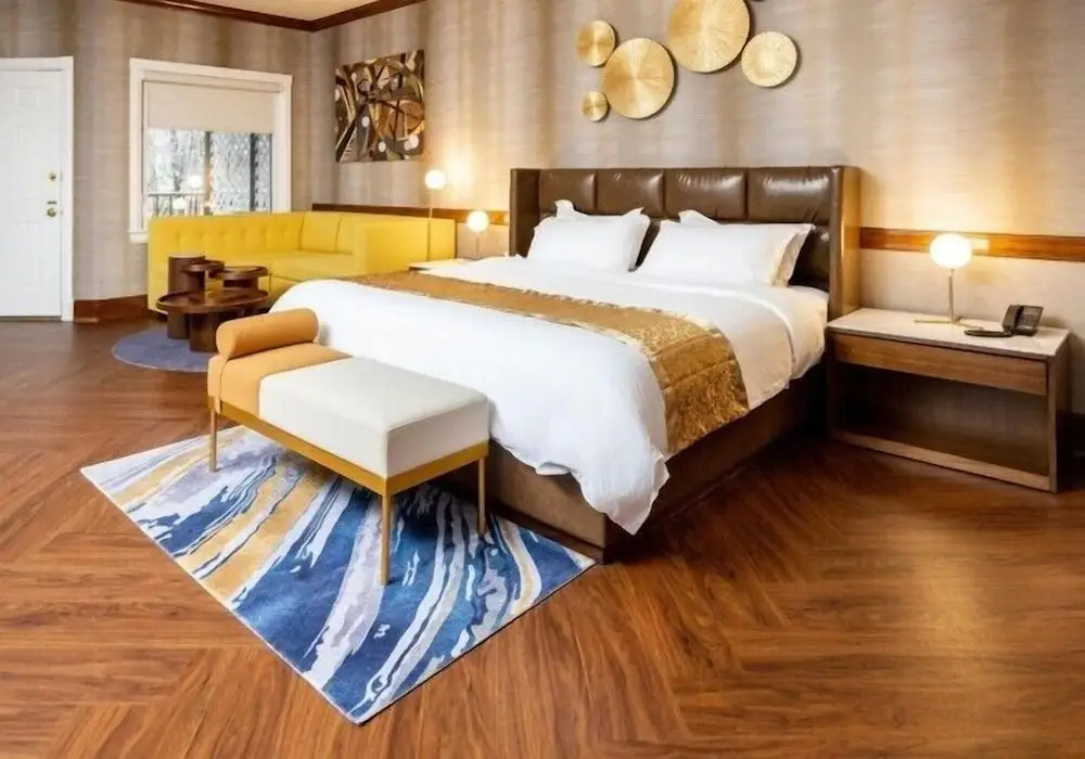 Chateau Merrimack Hotel & Spa