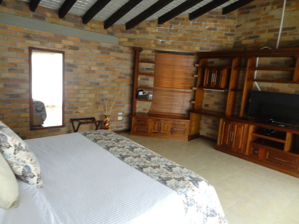 Hotel Tata Premium