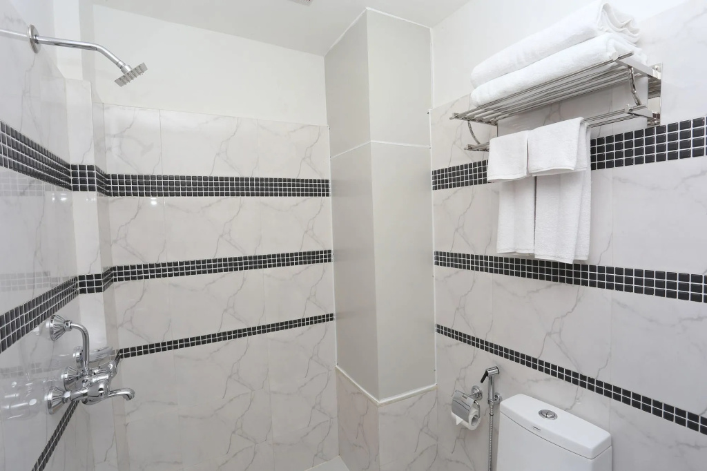 Hotel Jay Suites