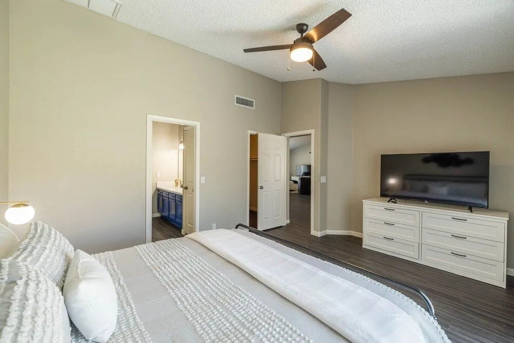 Glendale Keim 4 Bedroom Home By Redawning