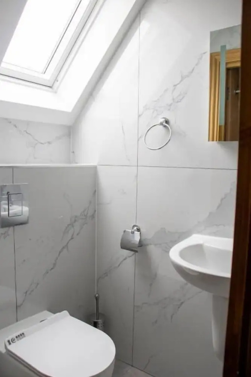 Burren London Hotel