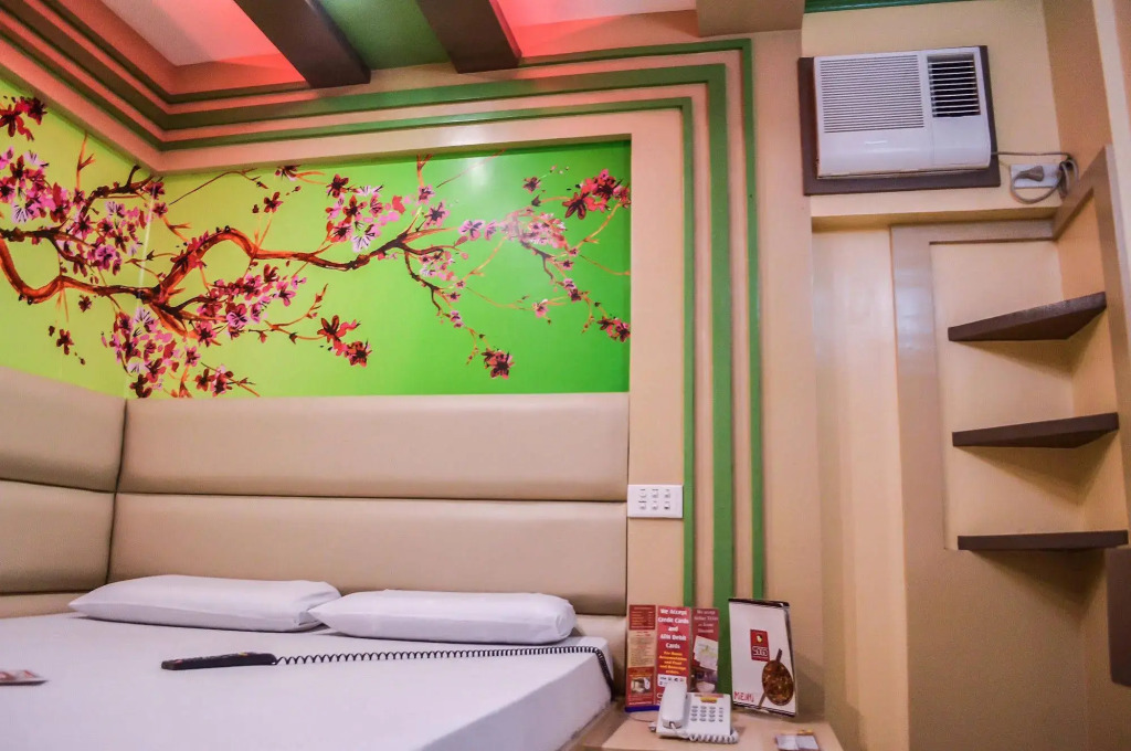 Hotel Sogo Santa Mesa