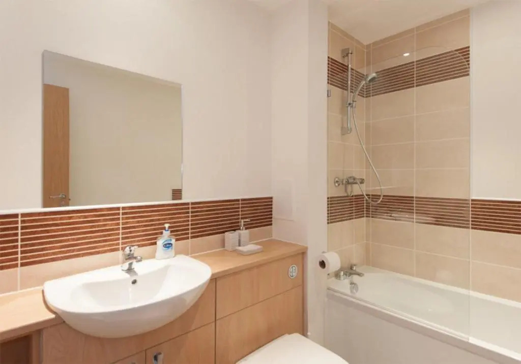 The Lochend Park View Residence No 1