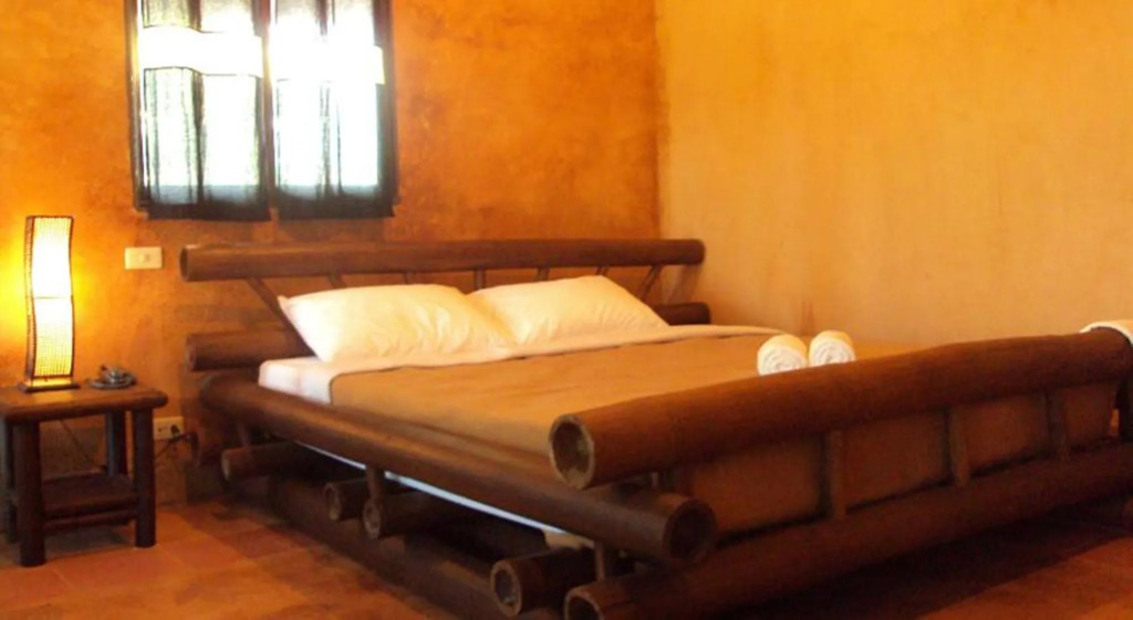Akha River House