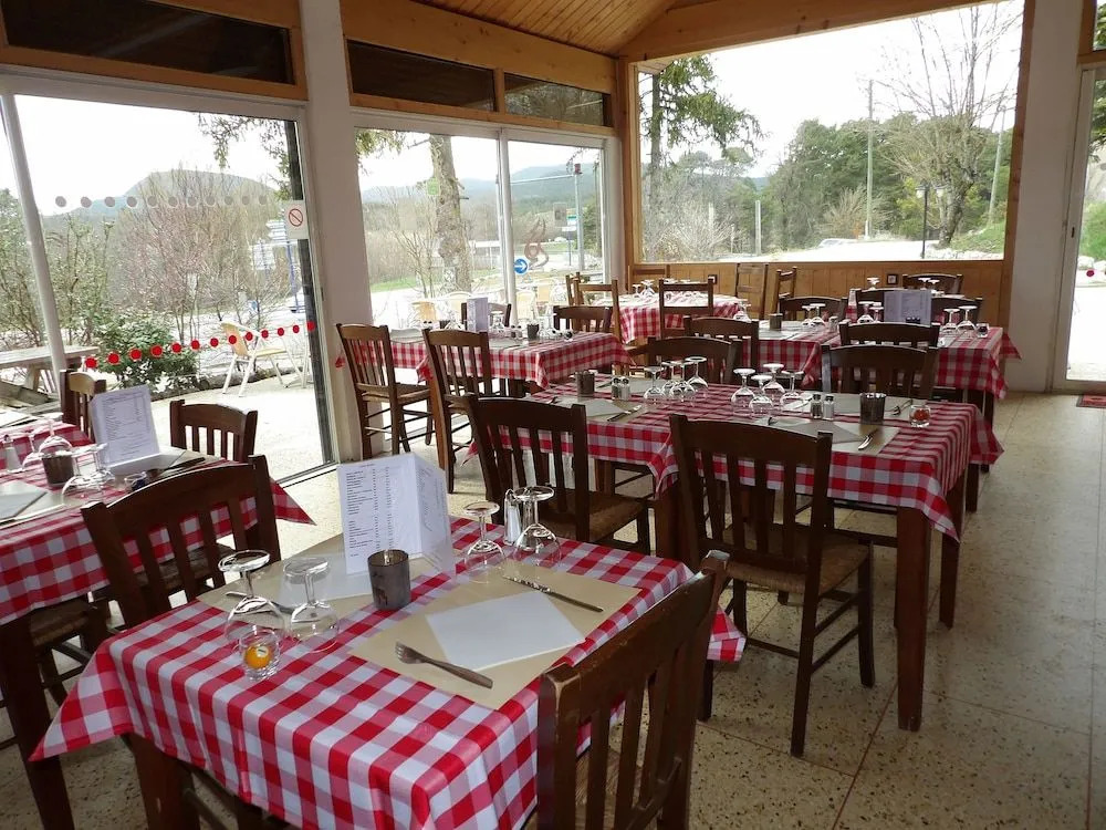 Logis Hotel de lArtuby