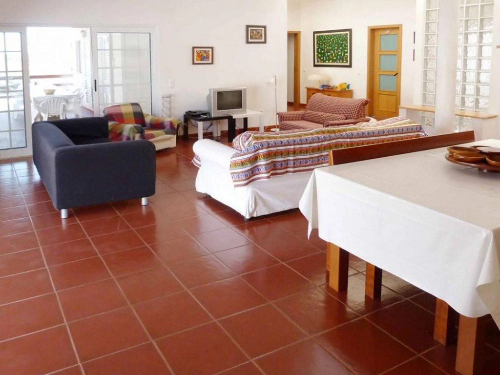 Villa Charneca