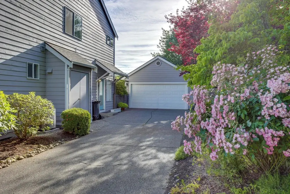 Tacoma Home w/ Garden + Pond ~ 3 Mi to Beach
