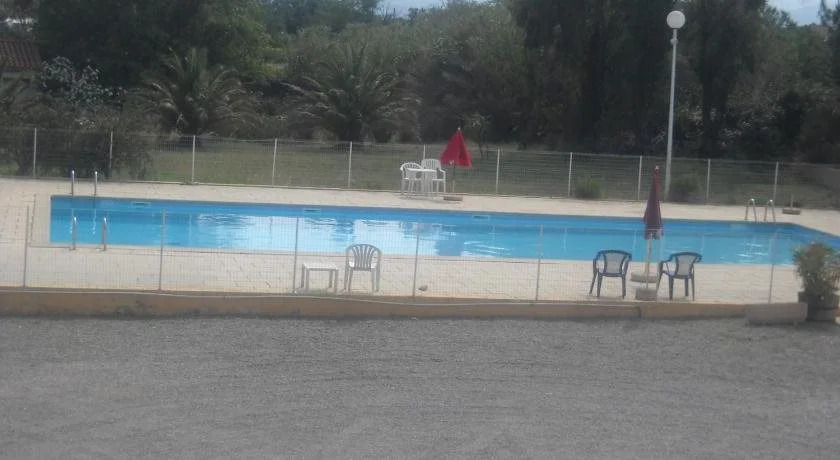 HOTEL LA GARENNE