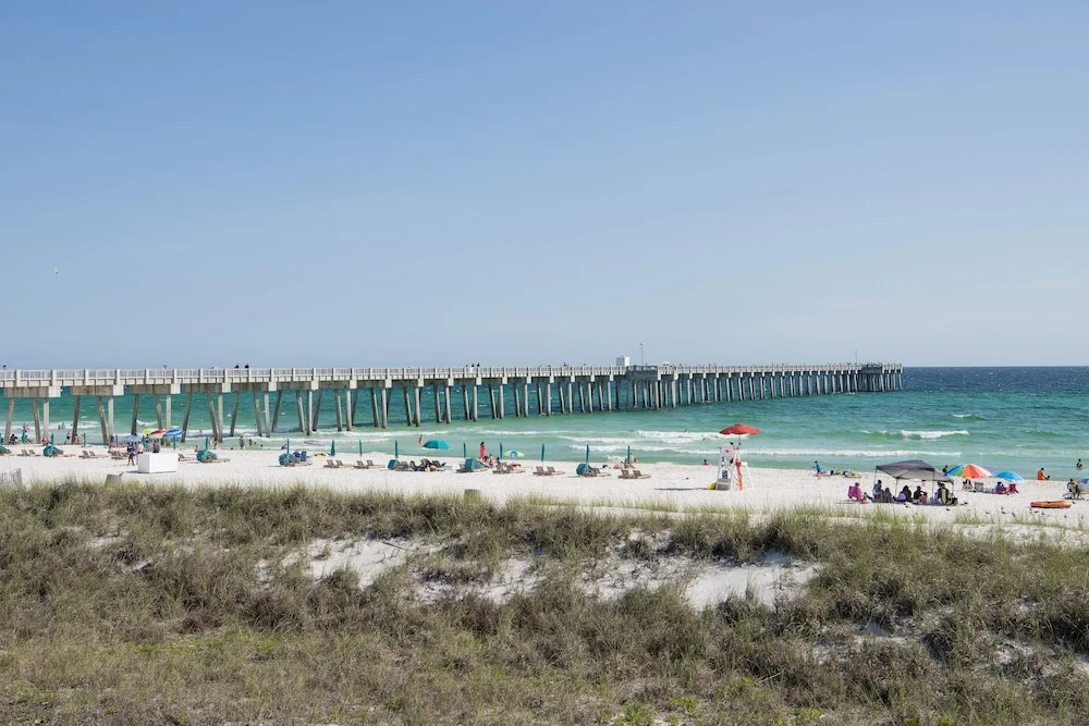 Resort-Style Unit 1113 - 2 Br Condo