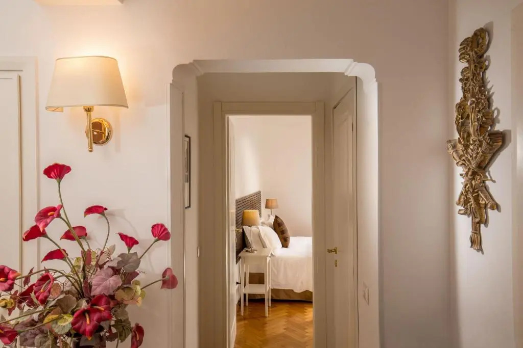 Alexander Apartment