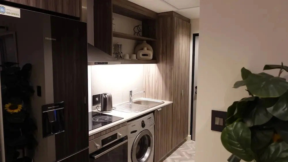 Stylish 1-br at Foreshore Place, Beach Access