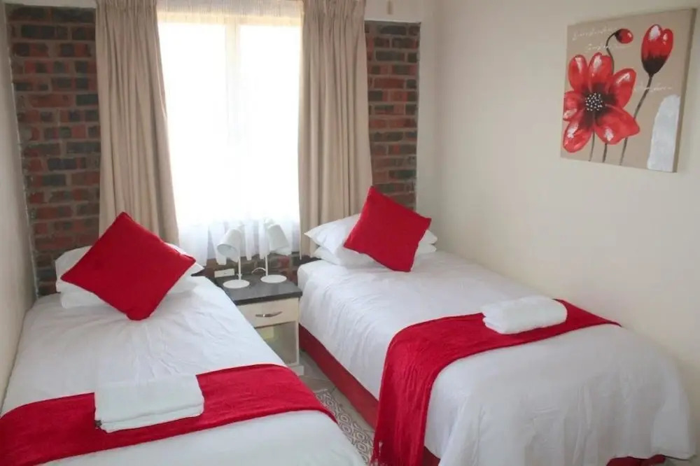 Flamingo Lodge