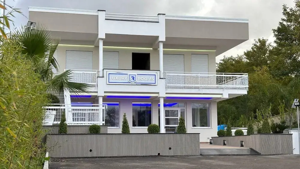 Luxury Rooms