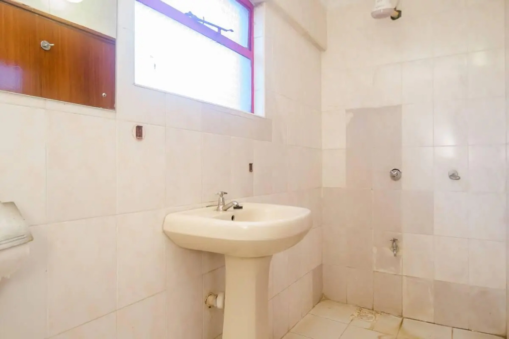 Jupiter Guest Resort - Langata