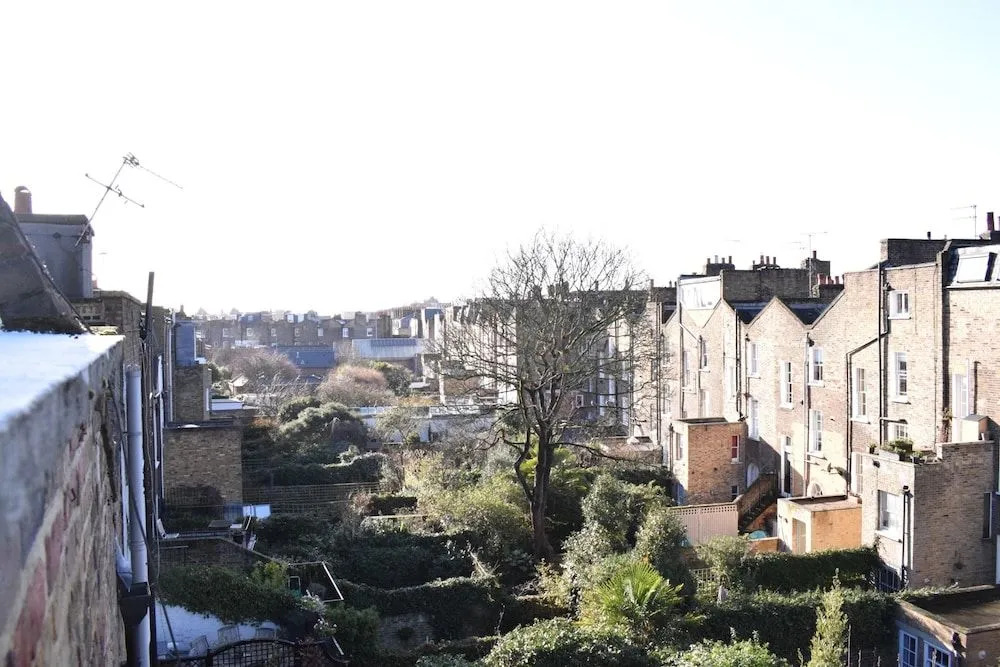 1 Bedroom Flat in Angel With Balcony
