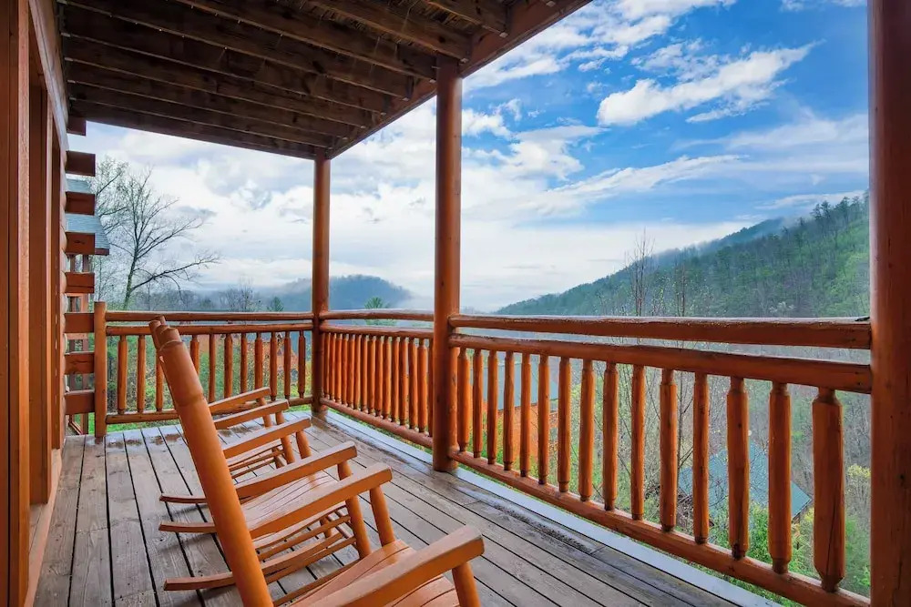 Marco Polo Lodge by Avantstay Sleeps 28 Indoor Pool Theater Game Room View