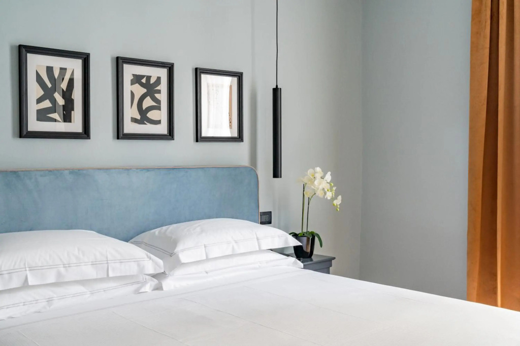 Flom Boutique Hotel