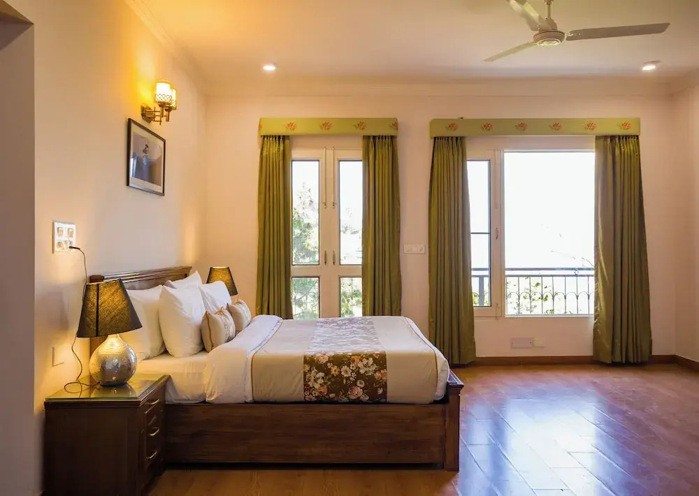 Alaya Stays Mehar Villa - 3 BHK With Garden & Scenic Views