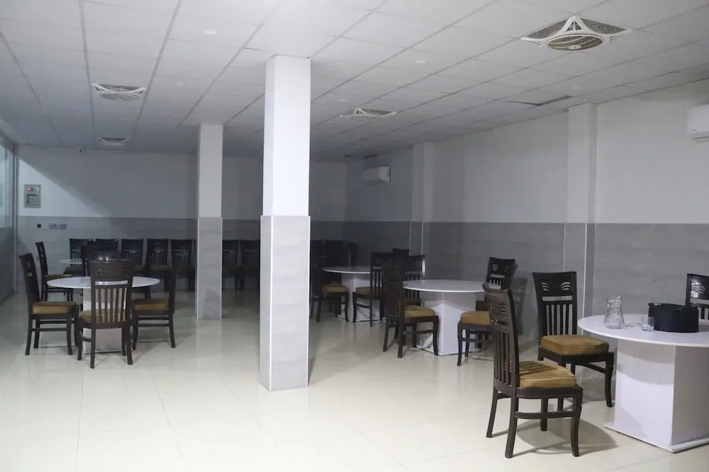 Happyland Hotel Fizagat