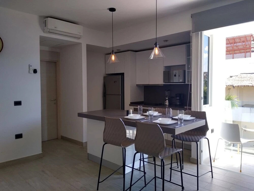 Apartment on the 5th Avenue with Pool, Gym and Parking for 4 sleeps