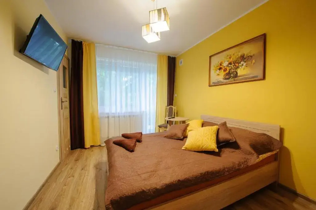 Pokoje i apartamenty IWONA