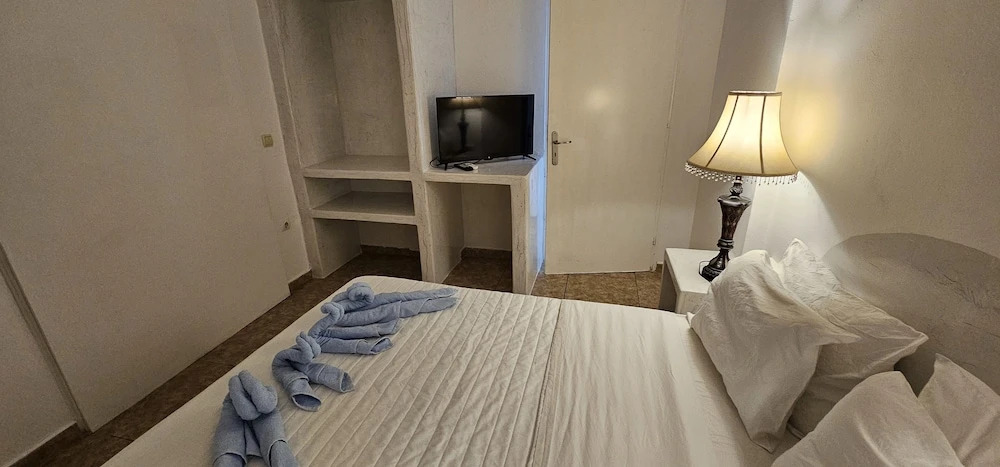 Santorini Studios Pleasure