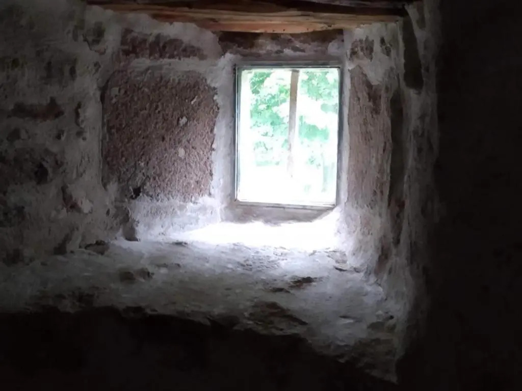 Gîte de caractère du XIIIe siècle avec cheminée et Wi-Fi - FR-1-496-55