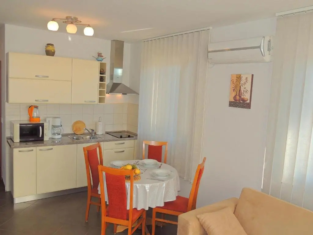 Diana apartment