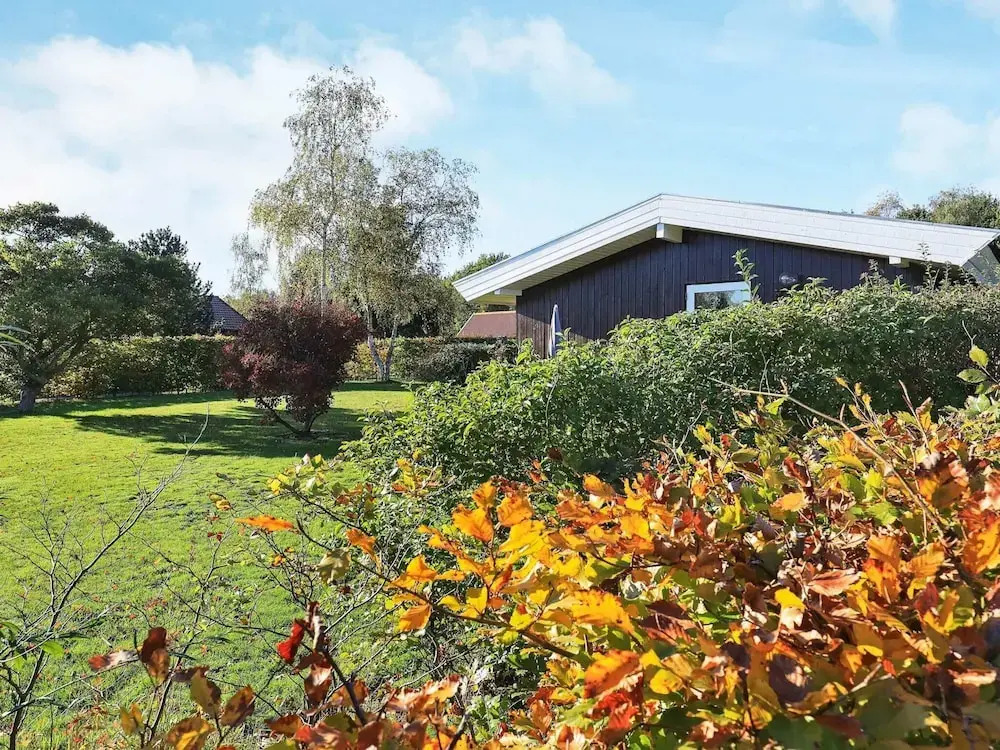 Peaceful Holiday Home in Falster near Sea