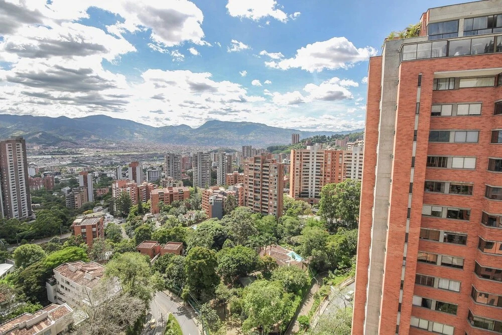 Estudio Piso Alto Con Bacon Poblado La Frontera