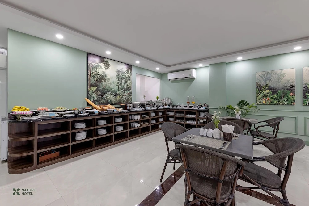 Nature Hanoi Hotel