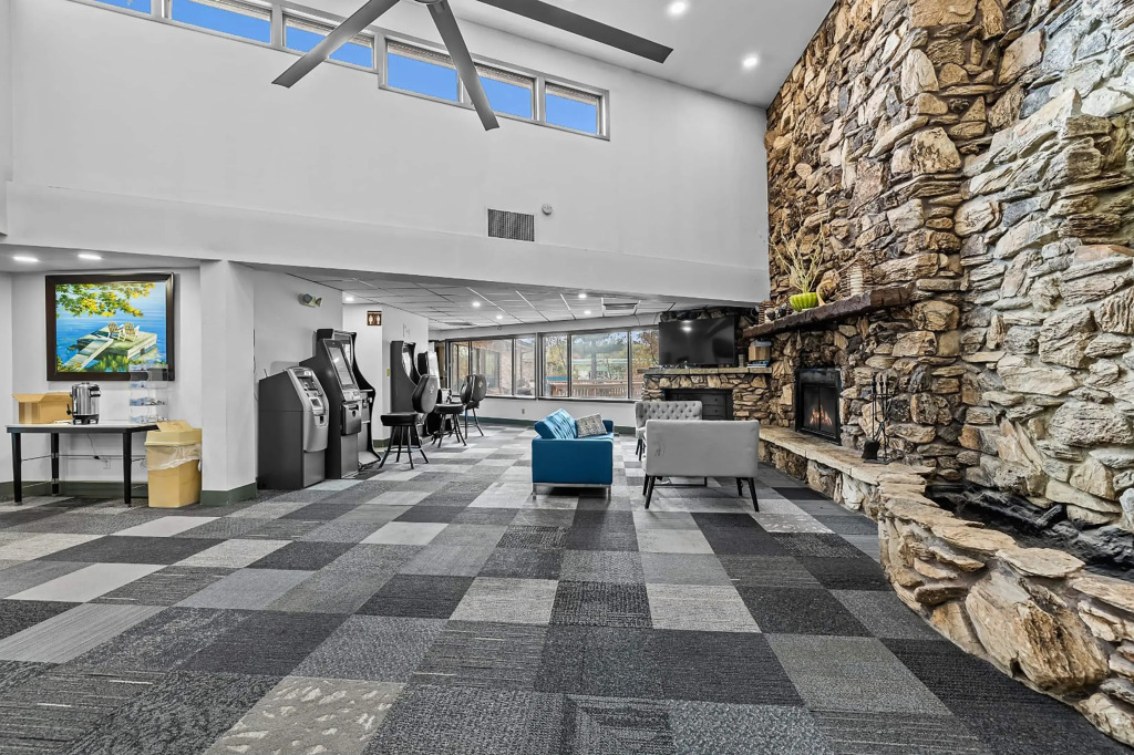 Ramada by Wyndham Stevens Point