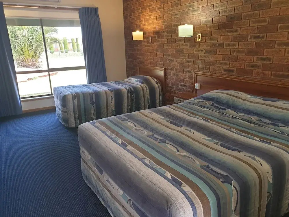 The Finley Palm Motor Inn