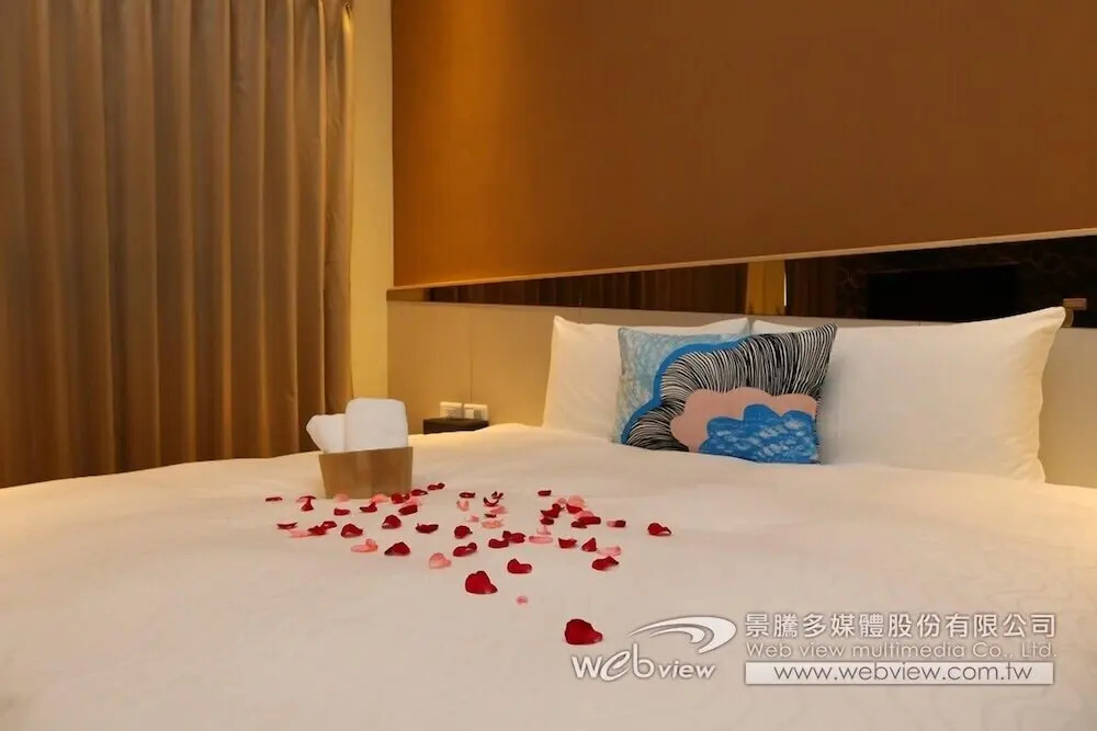 Ruo Shui Hotspring Hotel