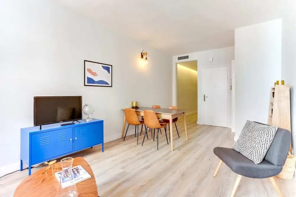 Stunning 2 Bed, all new in Gracia Neighborhood