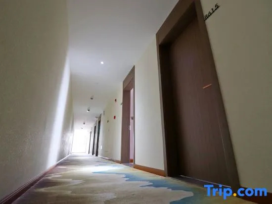 Weizun Boutique Hotel (Shanghai Hongqiao Airport National Convention and Exhibition Center store)