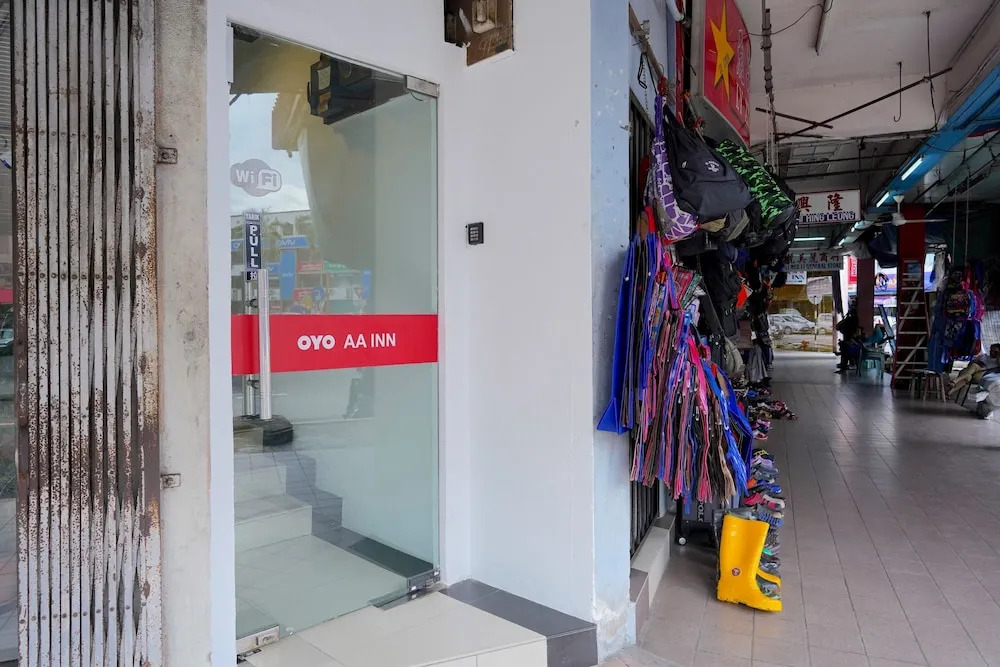 OYO 1227 Aa Inn