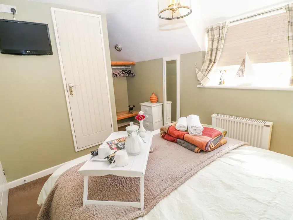 Little Bolt Hole
