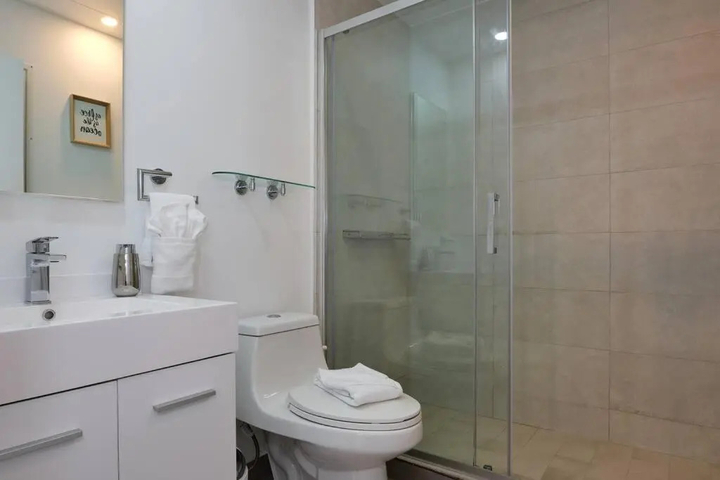 Luxury 2-Bedroom Condo with Ocean and Sunset Views