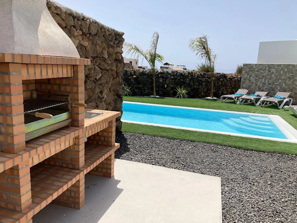 Villa With 3 Bedrooms in El Roque , With Private Pool, Terrace and Wifi