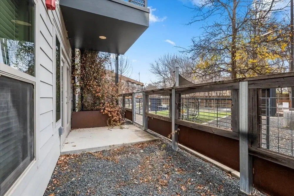 2112 Thornton