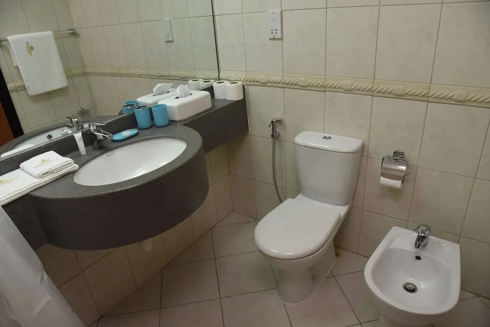 Luxury 4BR Apartment in Horizon Towers