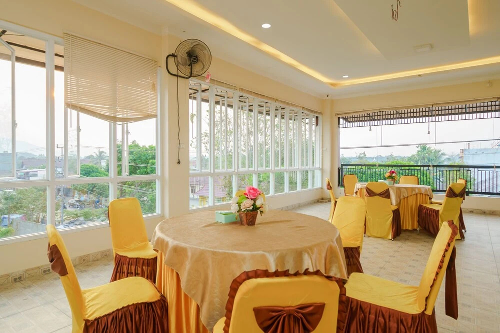Hotel & Restaurant Sempurna by RedDoorz