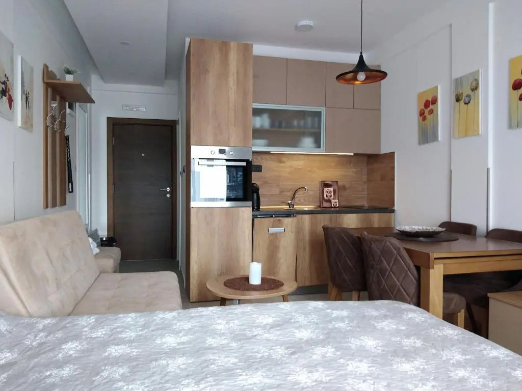 Apartment Deluxe Sunny Valley Milmari S8