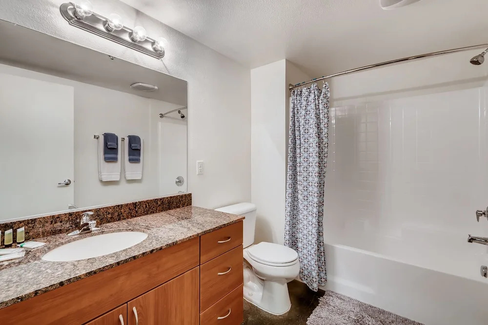 Gorgeous 3 BR Loft In Heart of Gaslamp