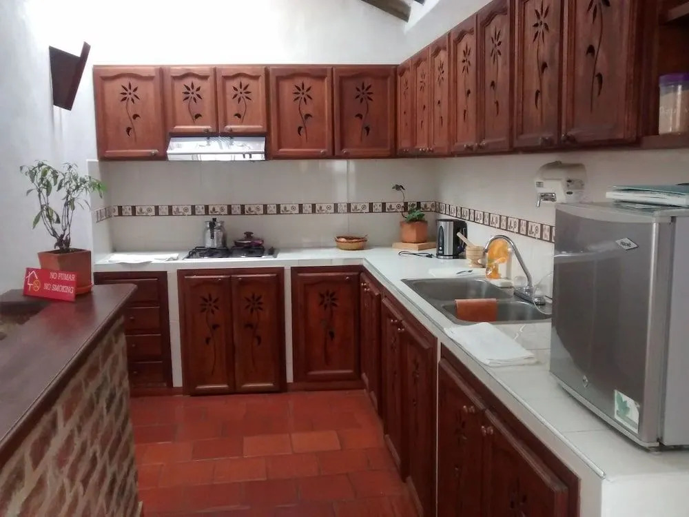 TinVa Hostal - Hostel