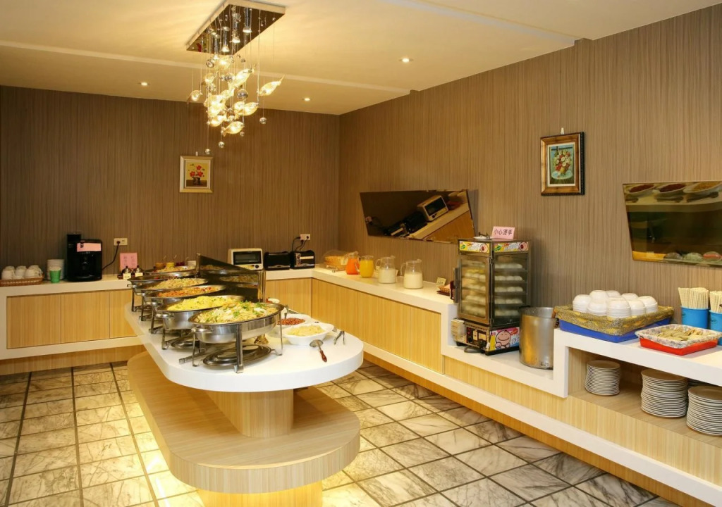 Hotel E -TUNG